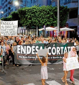 Pescadería vive un auténtico infierno debido a los cortes de luz: a 40 grados y ni un ventilador