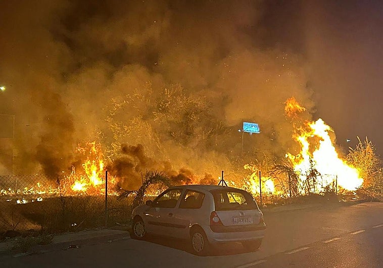 Incendio en el polígono de Juncaril.