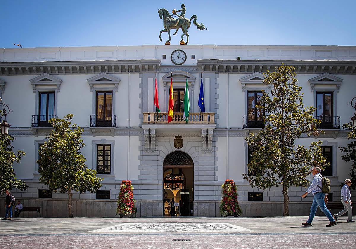 Granada reclama 3,2 millones de euros por el IBI de los centros concertados