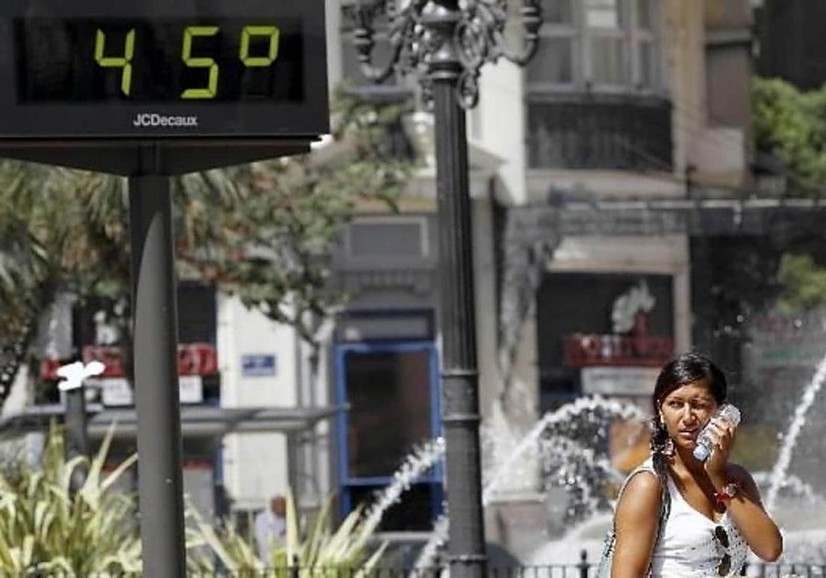 Una masa de aire muy cálido se acerca a Andalucía: ¿llega una nueva ola de calor?