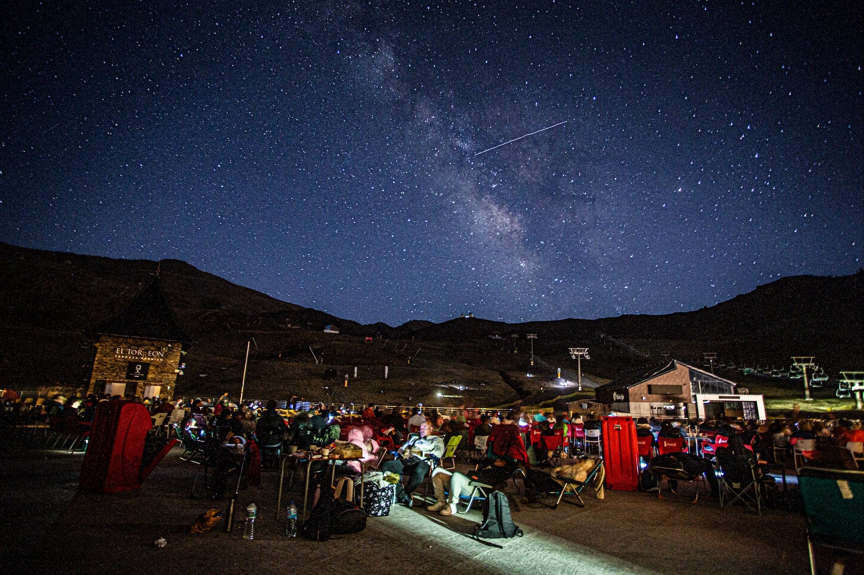 El espectáculo incomparable de observar las Perseidas en Sierra Nevada