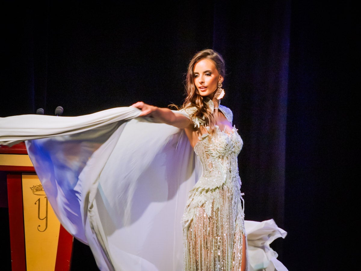 Las imágenes de los más guapos y las más guapas de España en Granada