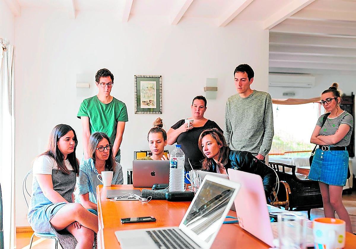 Jóvenes en una acción formativa para su inserción laboral, una de las claves para su emancipación.