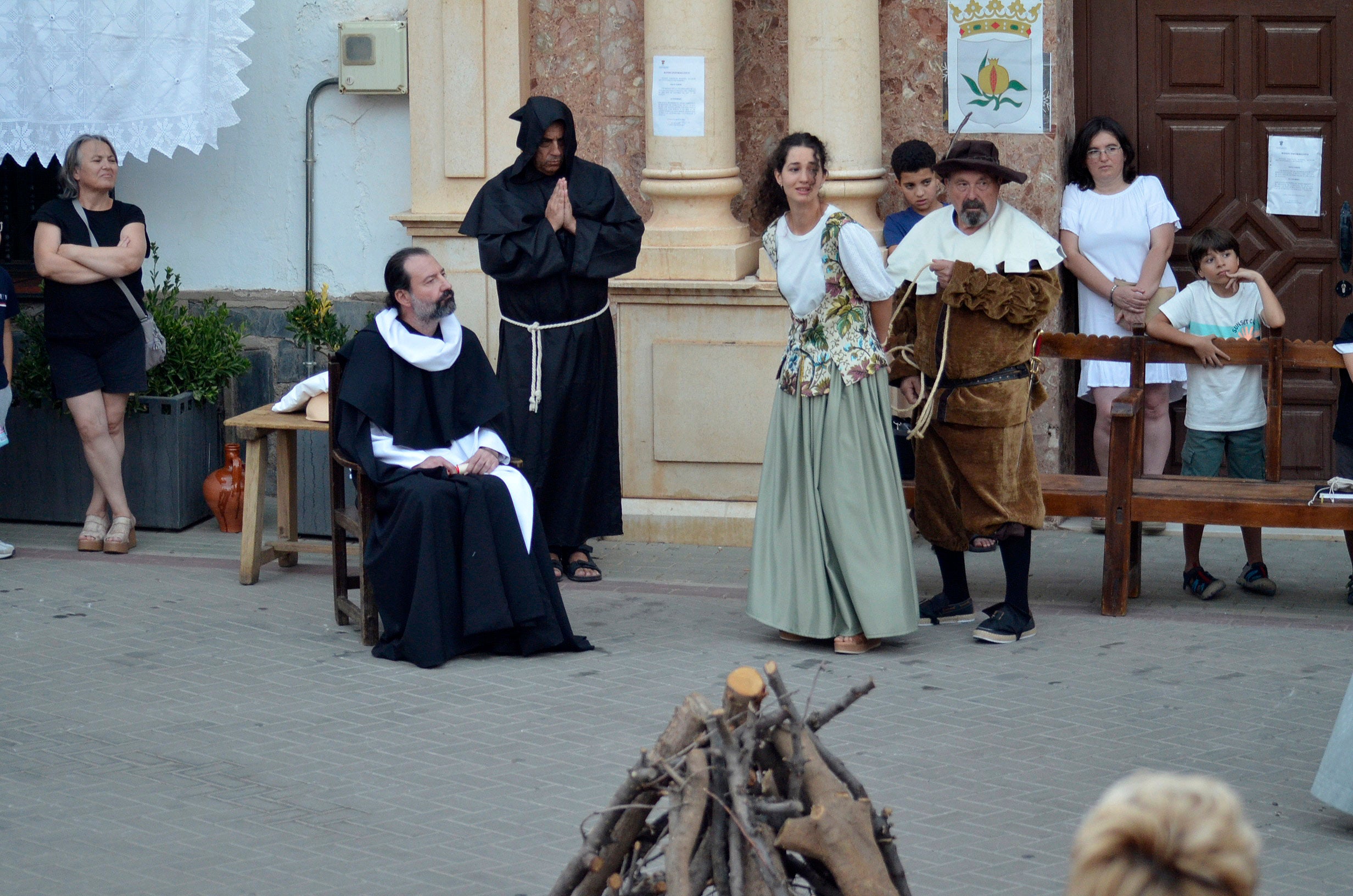 La leyenda del monstruo de un pueblo de Granada que lo llena de color