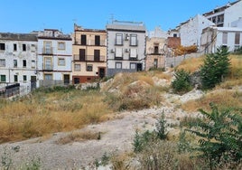 Terrenos de la plaza de Santiago, el pasado mes de junio.