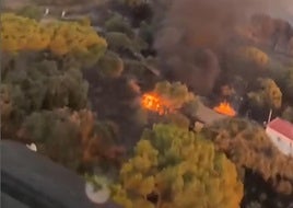 Imagen del incendio desde un avión del equipo de extinción