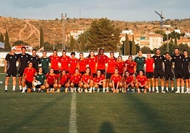 Fotografía de plantilla del Granada femenino esta pretemporada.