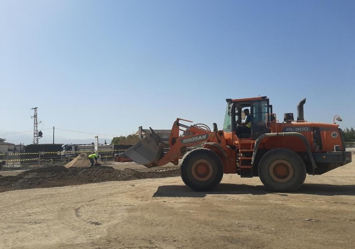 Obras del metro de Granada entre Churriana y Las Gabias.