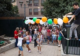 Los alumnos del colegio Fuentenueva inician un nuevo curso en una imagen de archivo.
