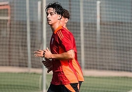 Leo Vázquez, durante un entrenamiento ya con el Recreativo.