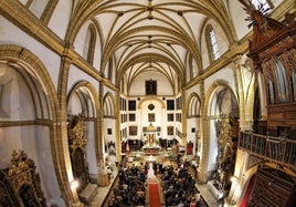 Imagen de una boda en la imponente parroquia de la Encarnación de Íllora, una de las que cambiará de titular en los próximos días.