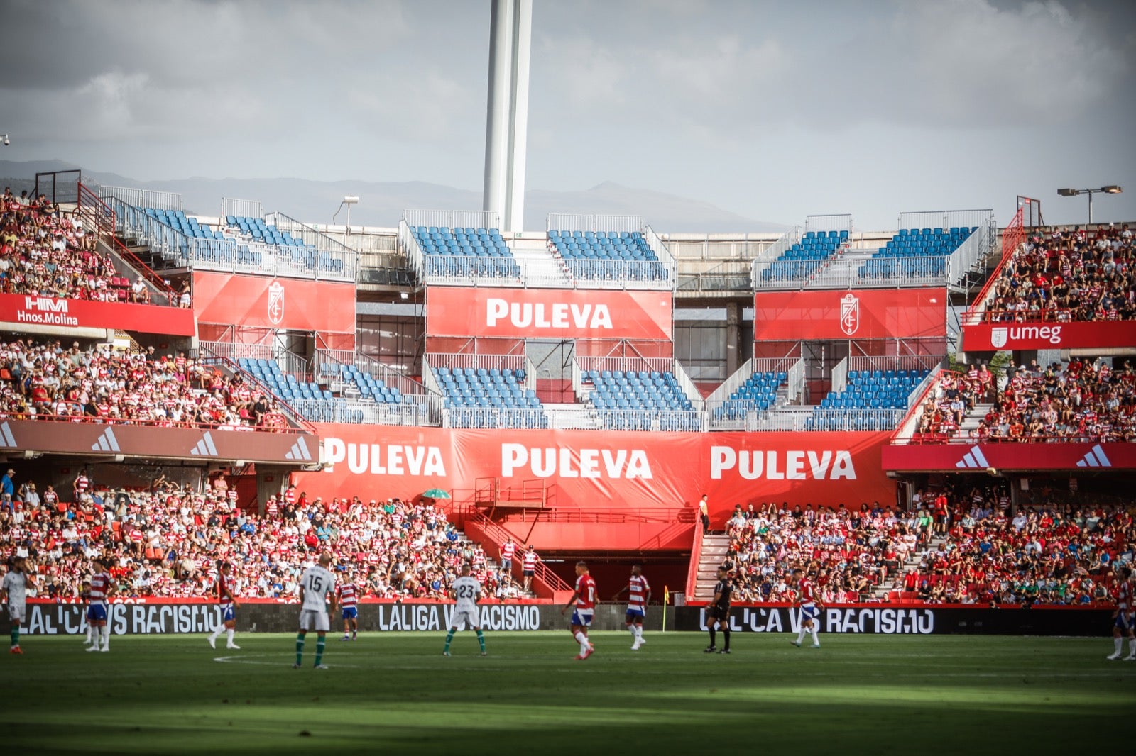 Las mejores imágenes del partido entre Granada y Huesca