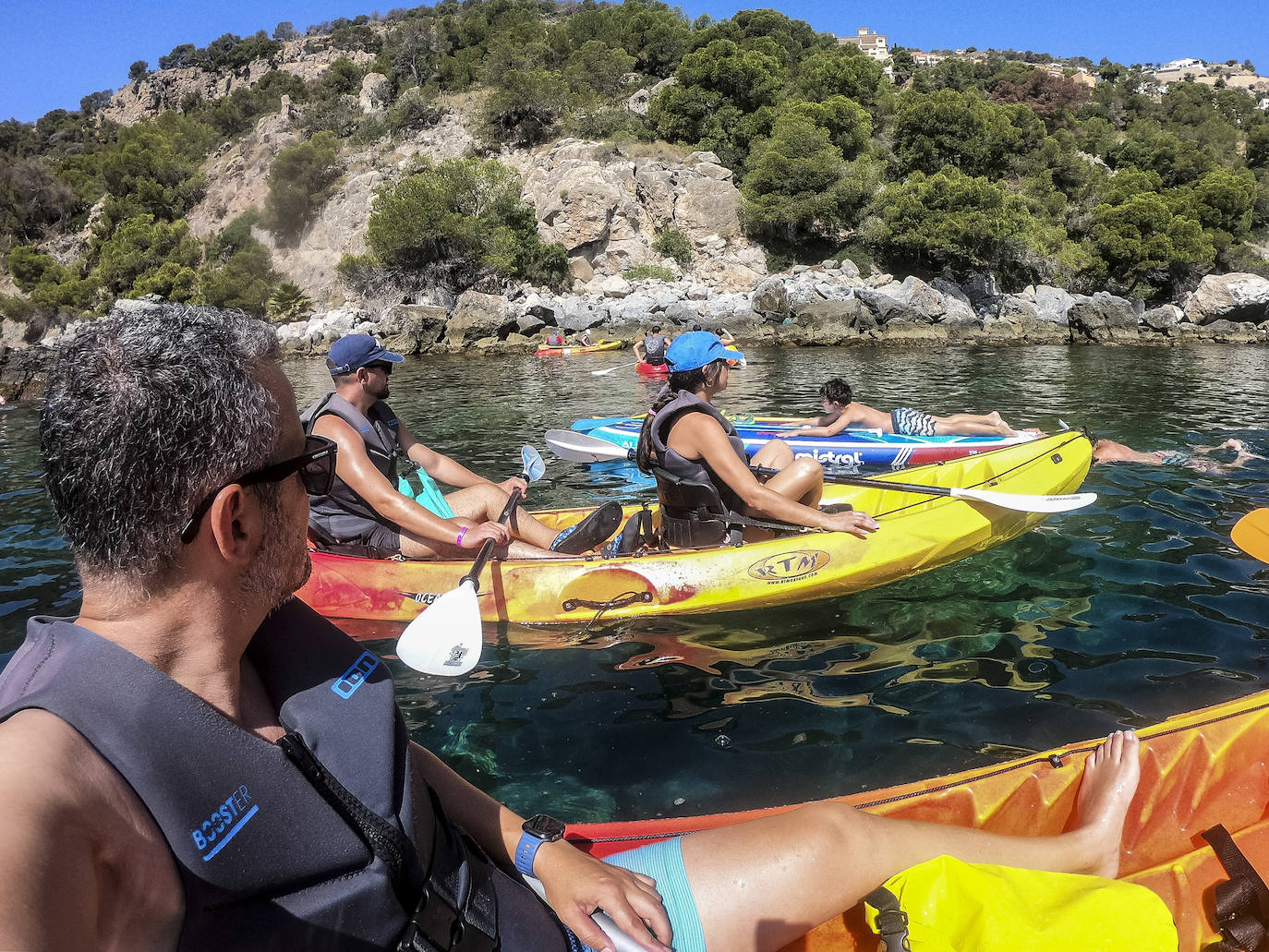 El kayak se pone de moda en la Costa Tropical