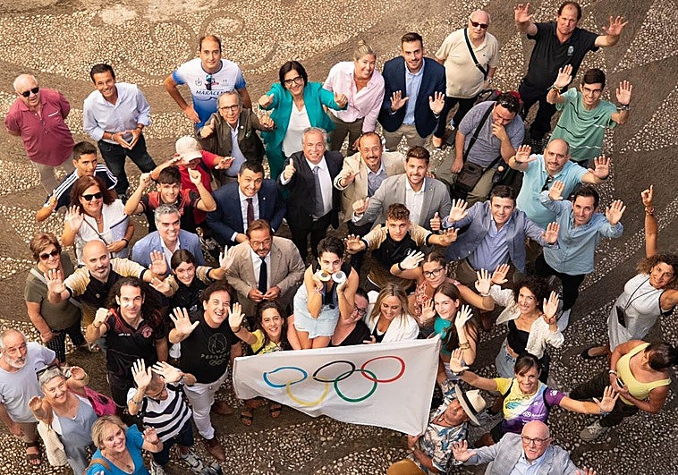 La atleta granadina María Pérez en el Ayuntamiento de Granada.