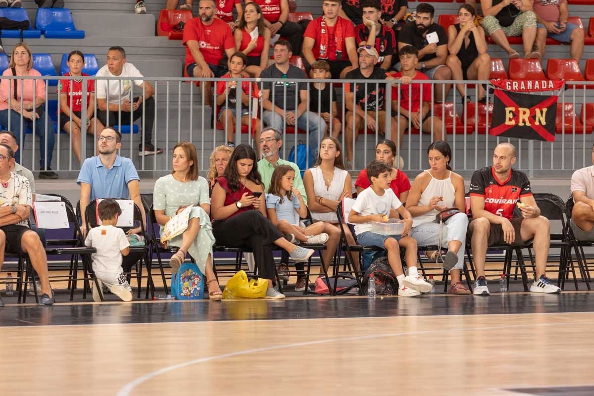 Encuéntrate en la grada durante el Covirán Granada - Flamengo