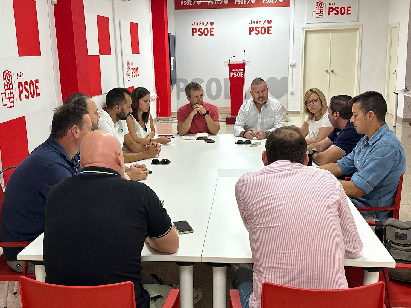 Reunión entre el PSOE de Jaén y representantes de la Policía Local.
