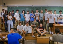 Los 22 alumnos del doble grado de Física y Matemáticas, ayer en su primer día en la UGR.