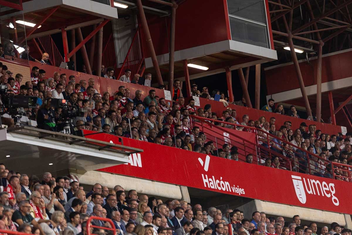 Encuéntrate en Los Cármenes en el derbi entre Granada y Málaga