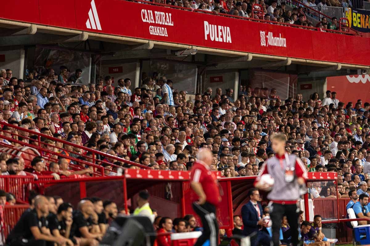 Encuéntrate en Los Cármenes en el derbi entre Granada y Málaga