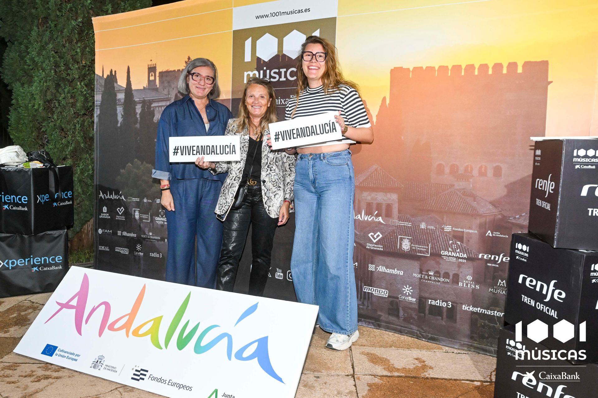 Las mejores imágenes del concierto de María José Llergó en el Generalife