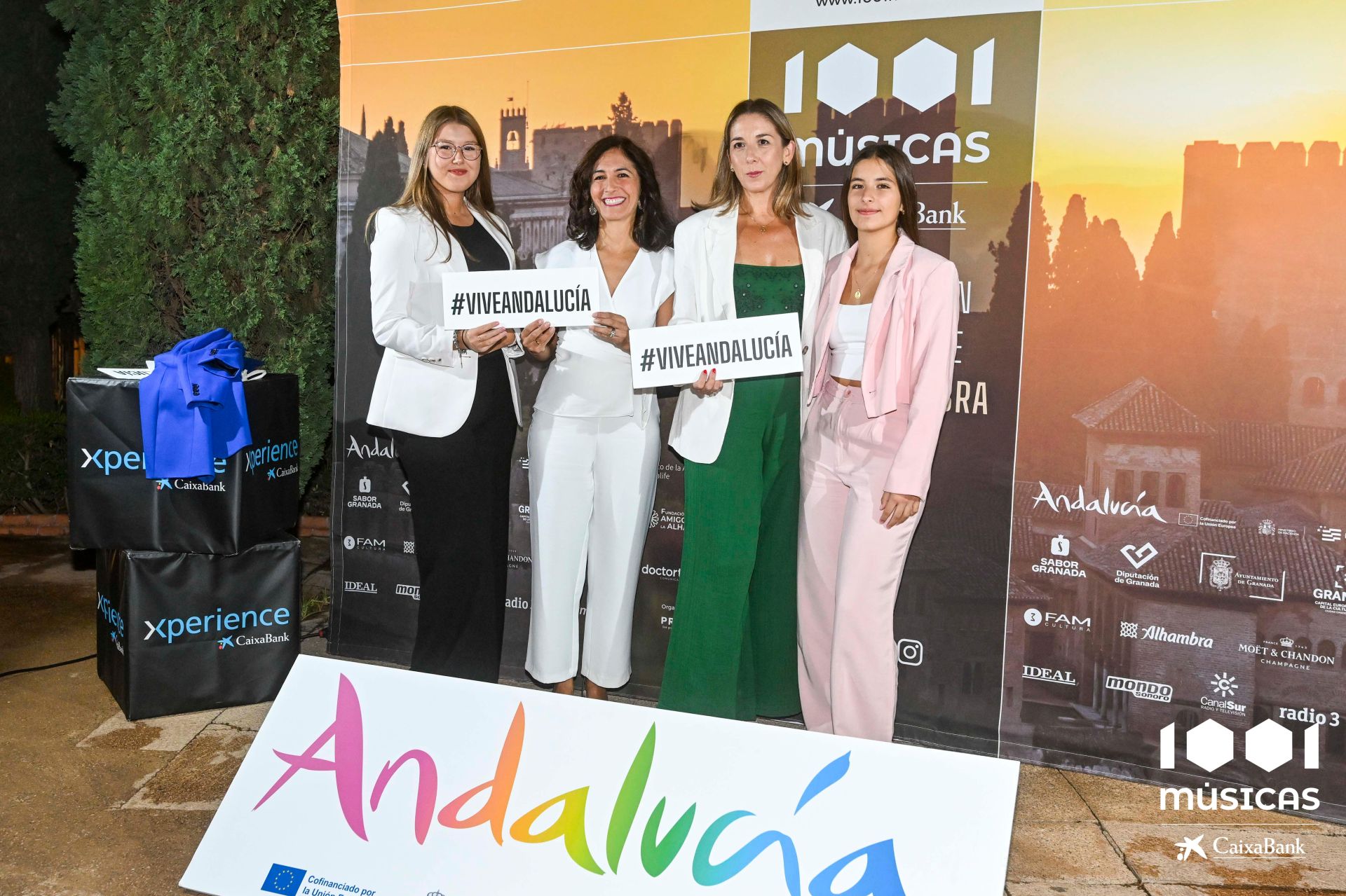 Las mejores imágenes del concierto de María José Llergó en el Generalife