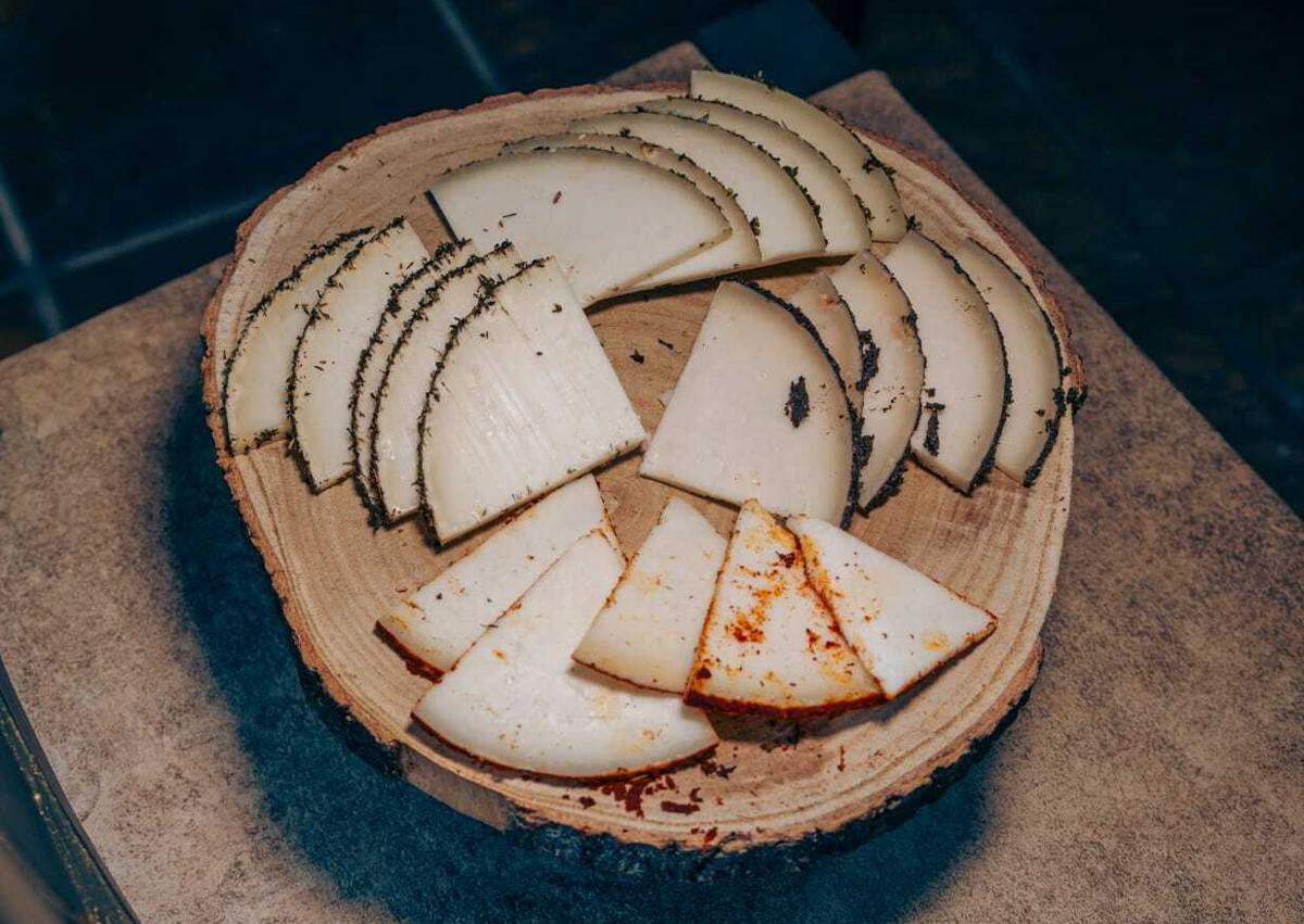 Imagen secundaria 1 - Platos de La Taberna del Puente.