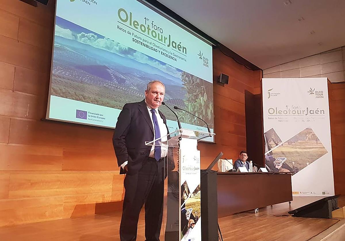 Intervención del ministro Jordi Hereu en la clausura del I Foro Oleotour Jaén.