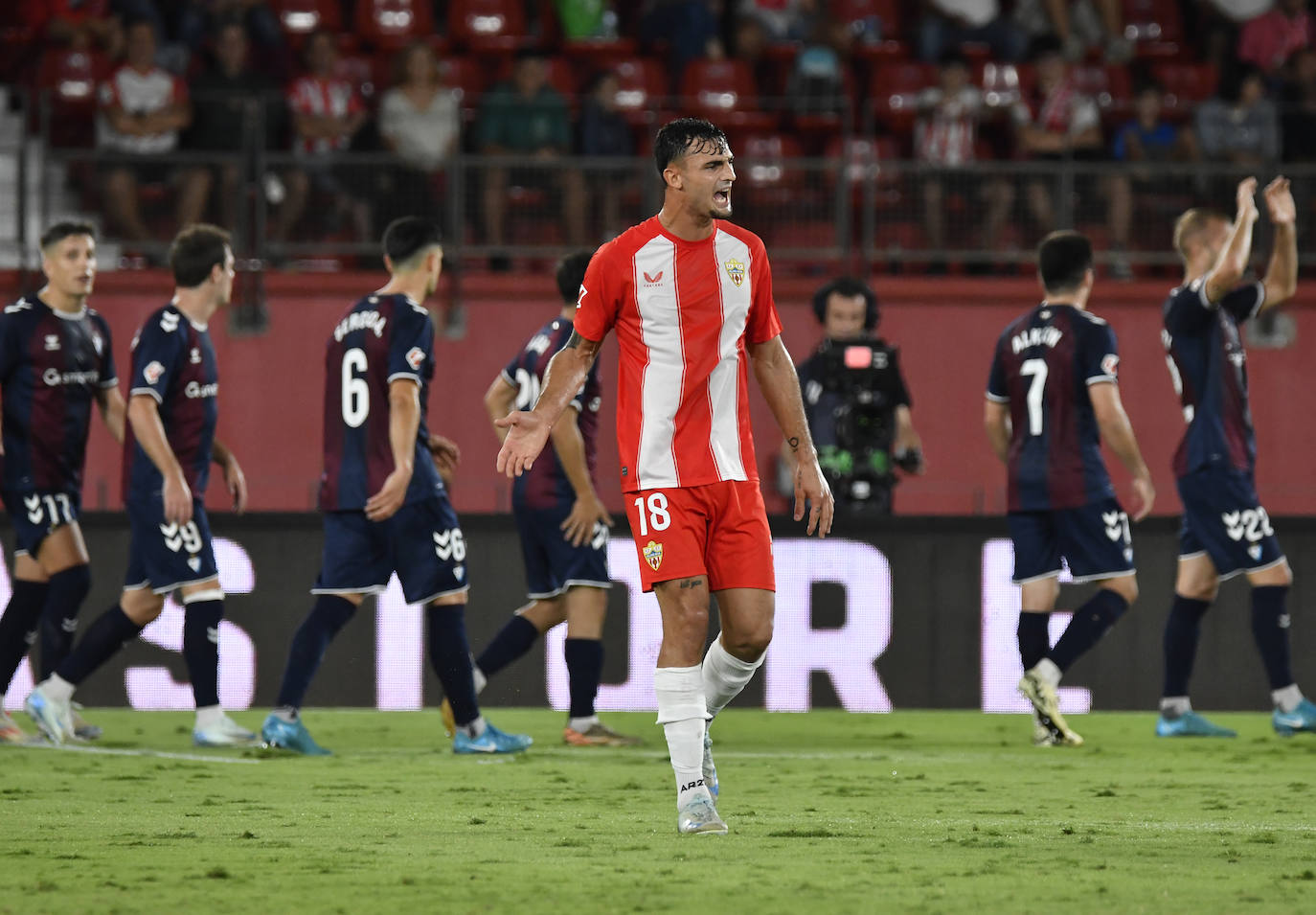 El Almería &#039;resucita&#039; y casi le da la vuelta al marcador