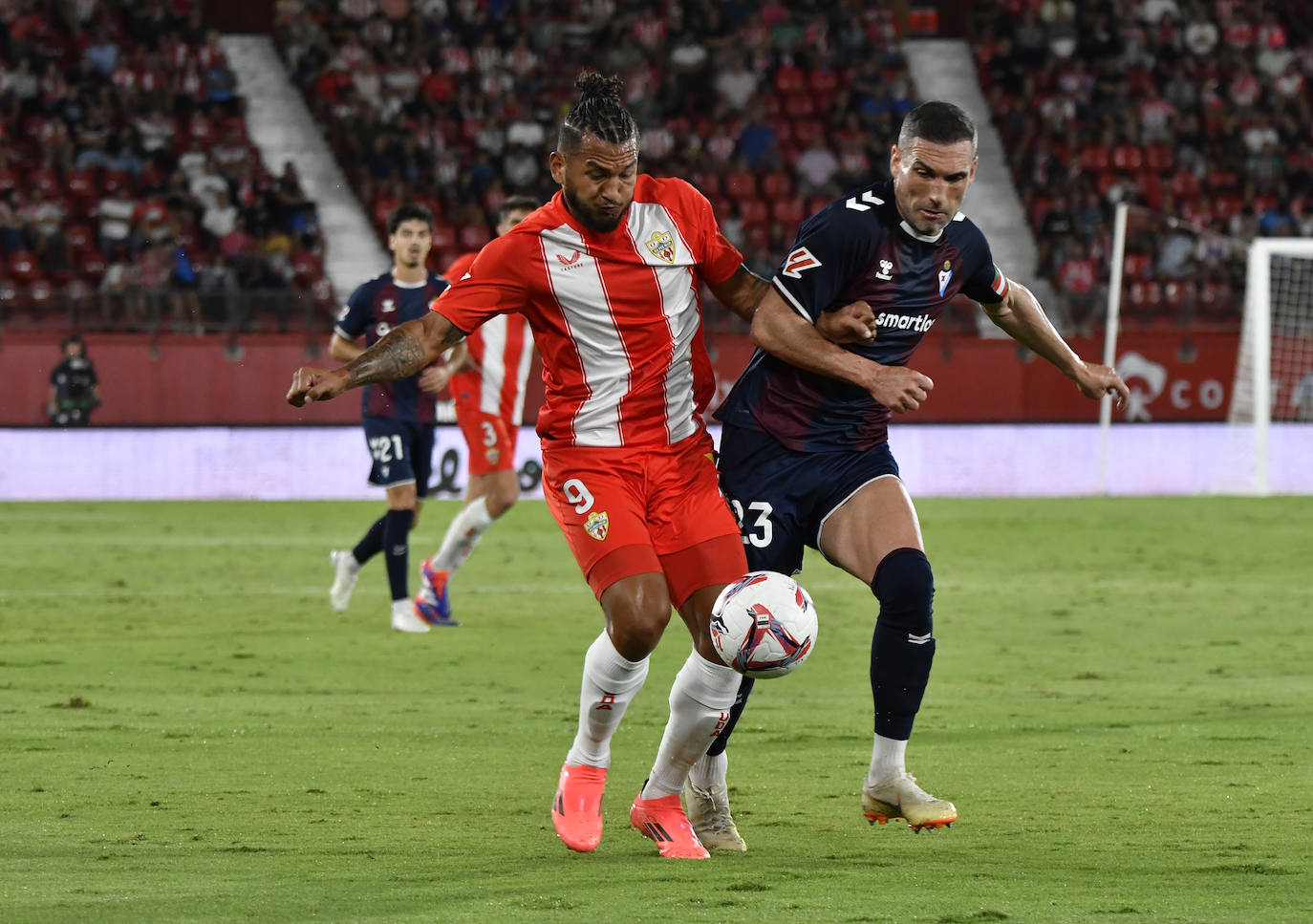 El Almería &#039;resucita&#039; y casi le da la vuelta al marcador