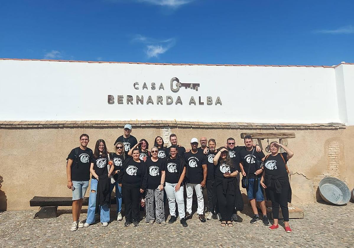 Miembros de Diógenes Teatro, compañía que impulsa este certamen.