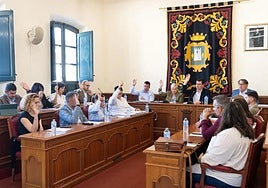 El Ayuntamiento de Níjar pospone la subida del agua tras una batida de alegaciones de la oposición