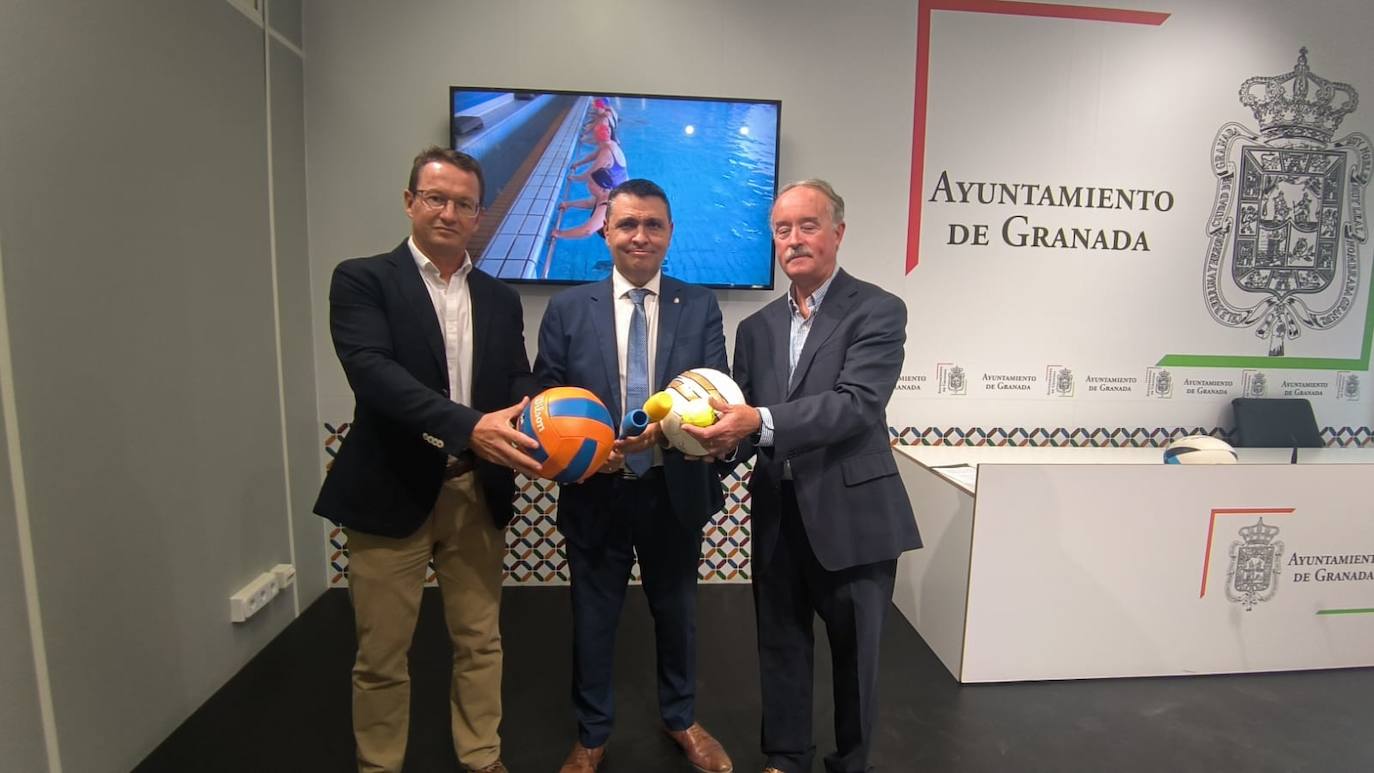 Presentación de las actividades deportivos municipales, con el concejal Jorge Iglesias en el centro.