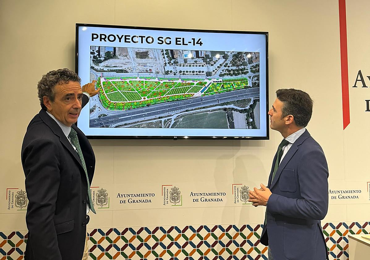 Los ediles Jorge Saavedra (dcha) y Enrique Catalina (izq) este viernes.