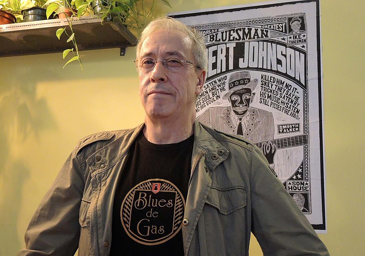 Paco Espínola condensa en 'Sobras Completas' la historia del músico Flaco Barral