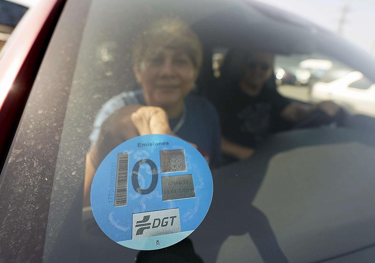 Vehículo con distintivo de 0 emisiones.