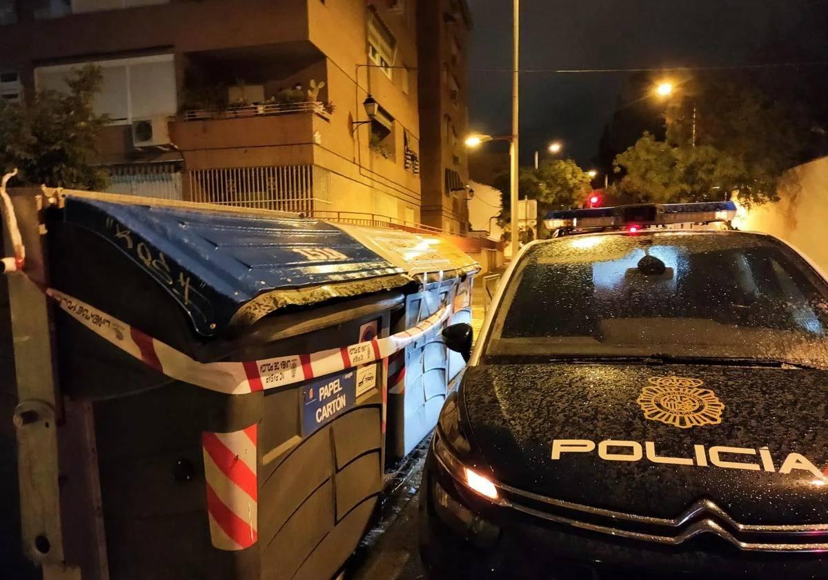 El día del suceso, la Policía Nacional precintó un contenedor de basura.