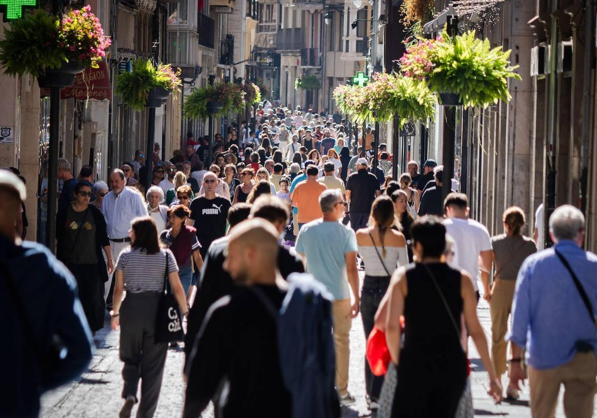 Estado de la calle Mesones este sábado.