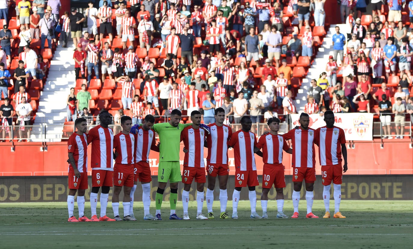 El Almería aprende la lección a tiempo