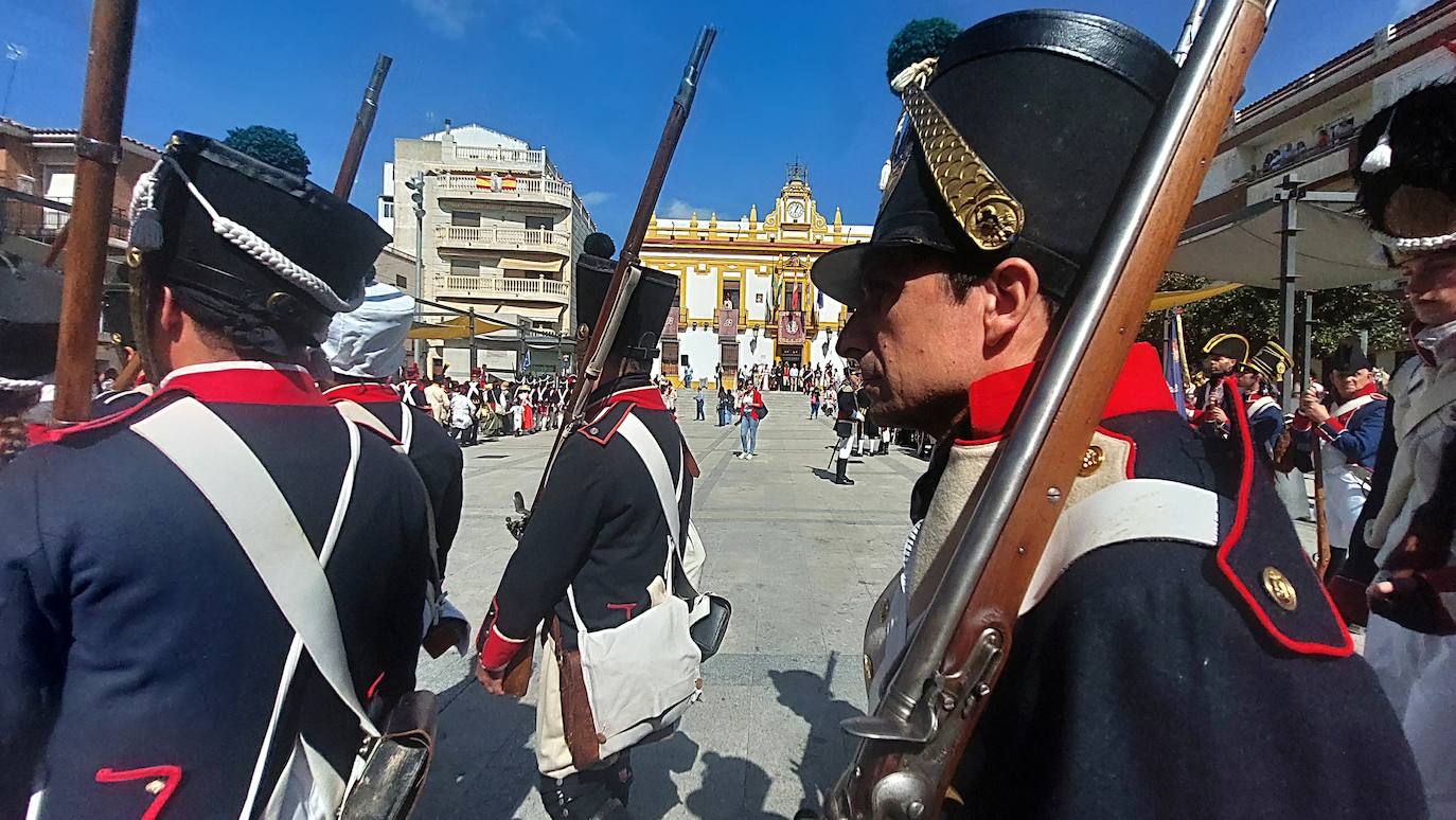 Recreadores ocupan la plaza del Ayuntamiento.