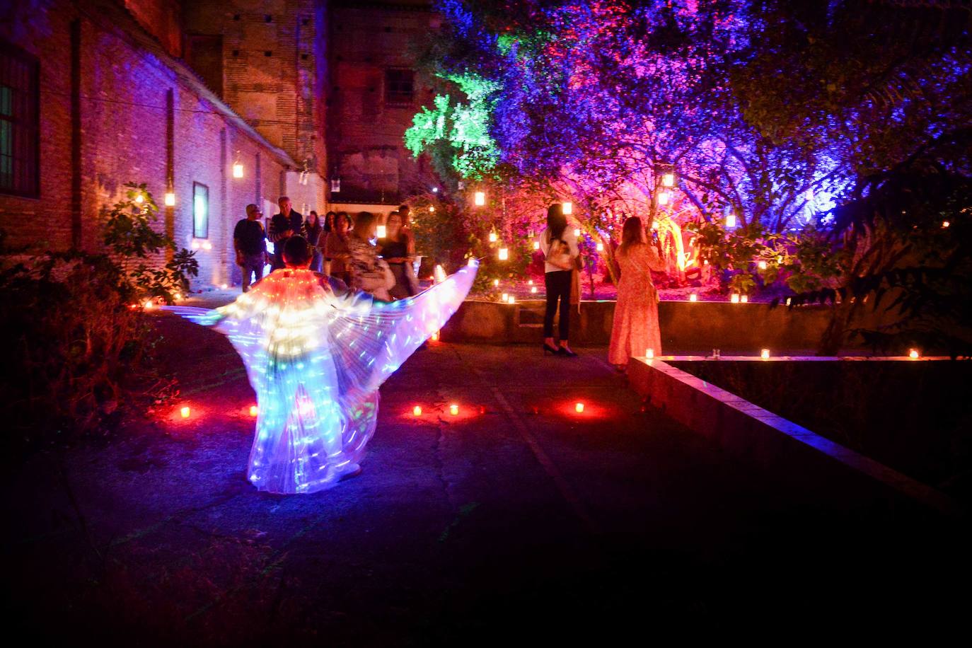 La belleza monumental de Guadix en la noche de las velas