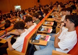 Participantes en la primera jornada de Indalmat, celebrada en el Paraninfo de la UAL.