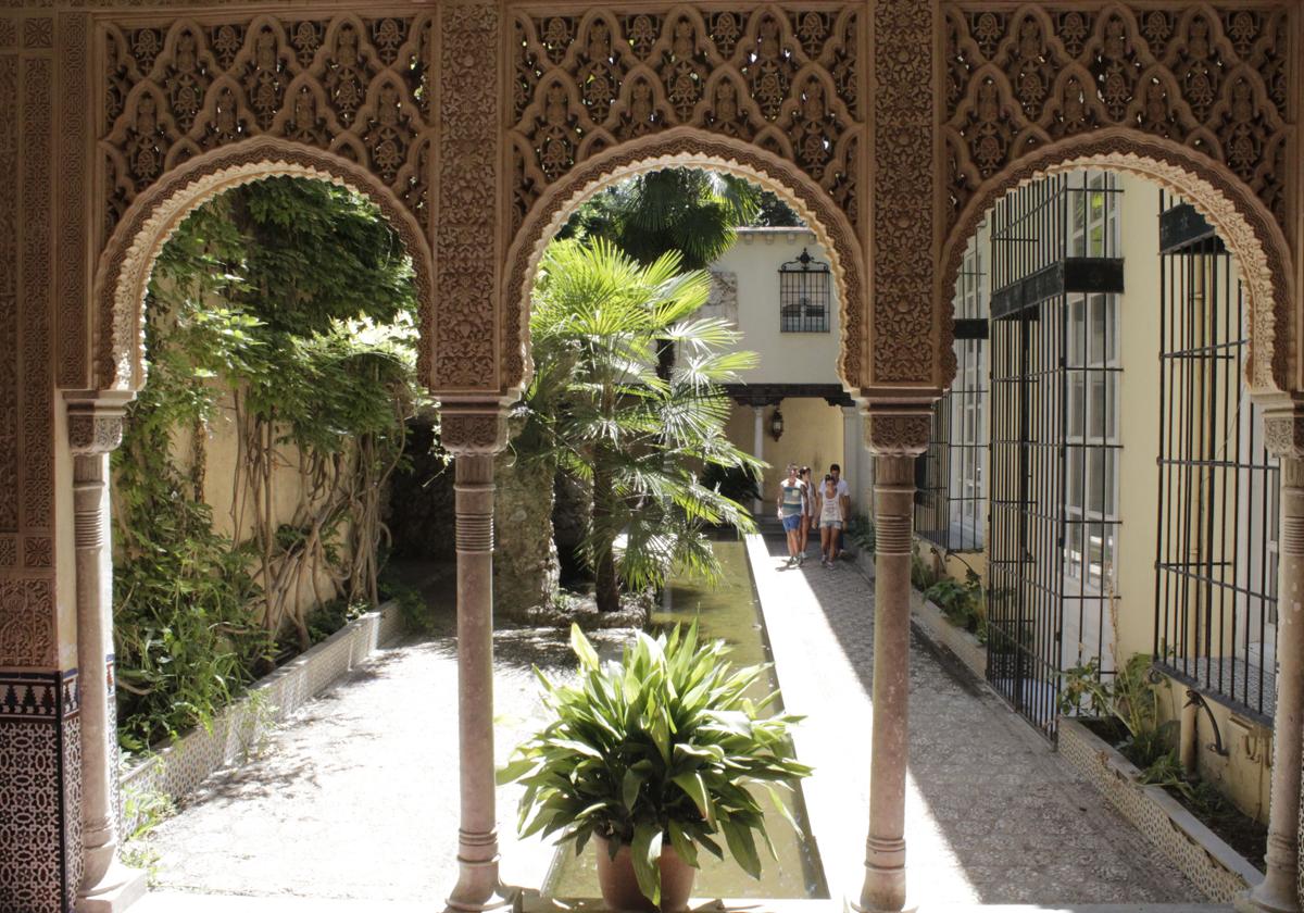 Vista del palacete del Carmen de los Mártires de Granada.