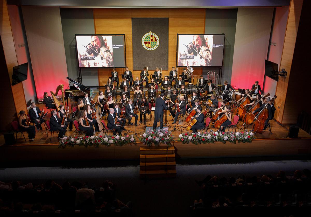 Momento del concierto de la Orquesta de la UJA