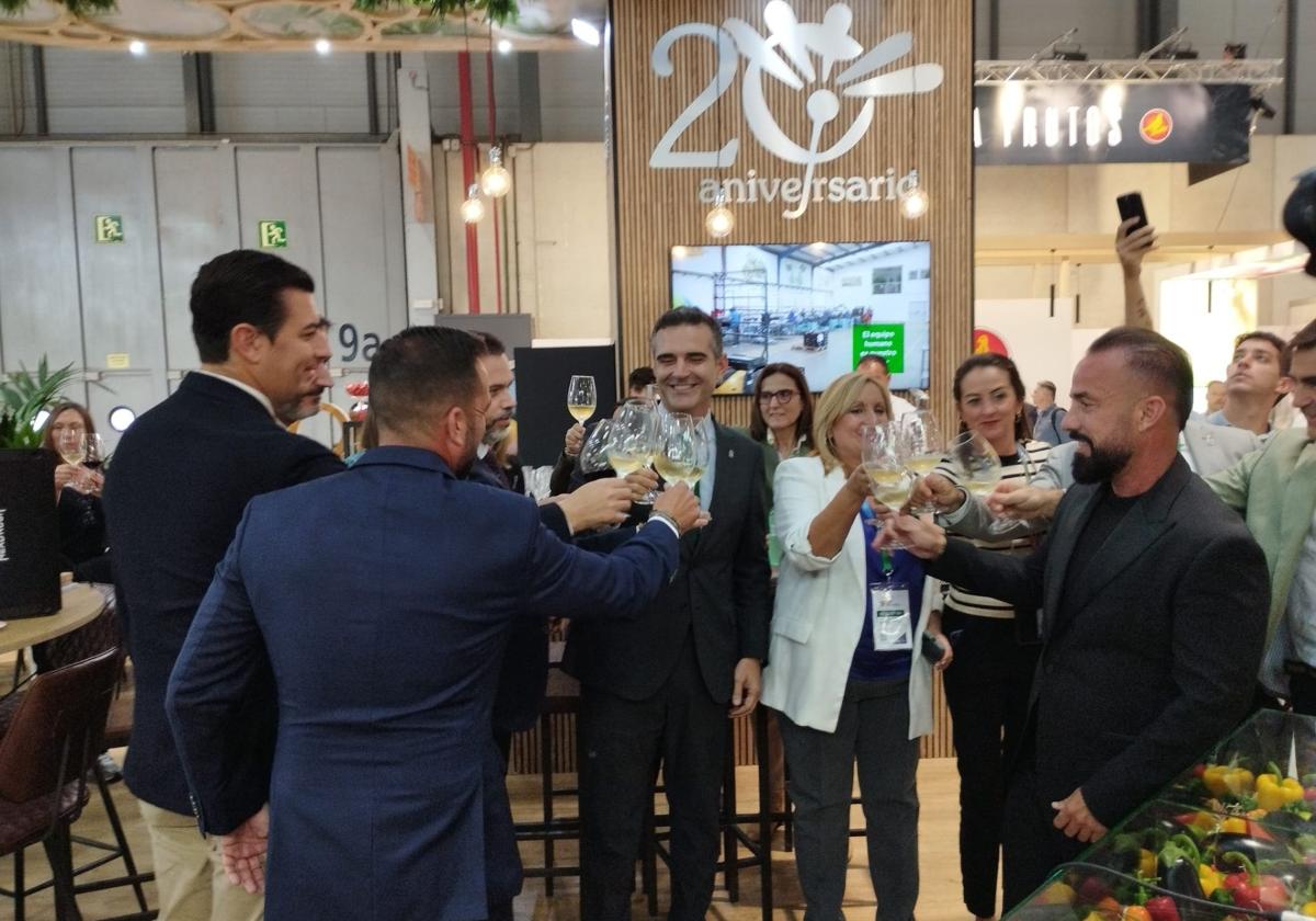 Campojoyma celebra sus primeros 20 años de vida brindando en Fruit Attraction