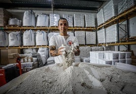 Jacob López, propietario de Ecotierra de Diatomeas.