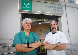 Juan Carlos Aguirre y Gabriel Beltrán, sanitarios agredidos.