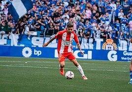 Pozo durante el partido contra el Oviedo
