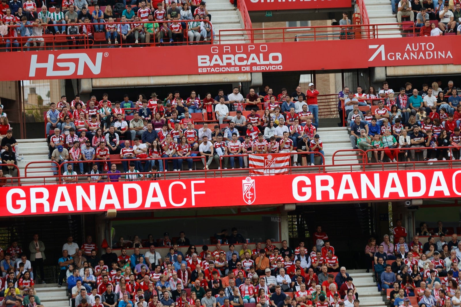 Encuéntrate en Los Cármenes en el derbi entre Granada y Córdoba