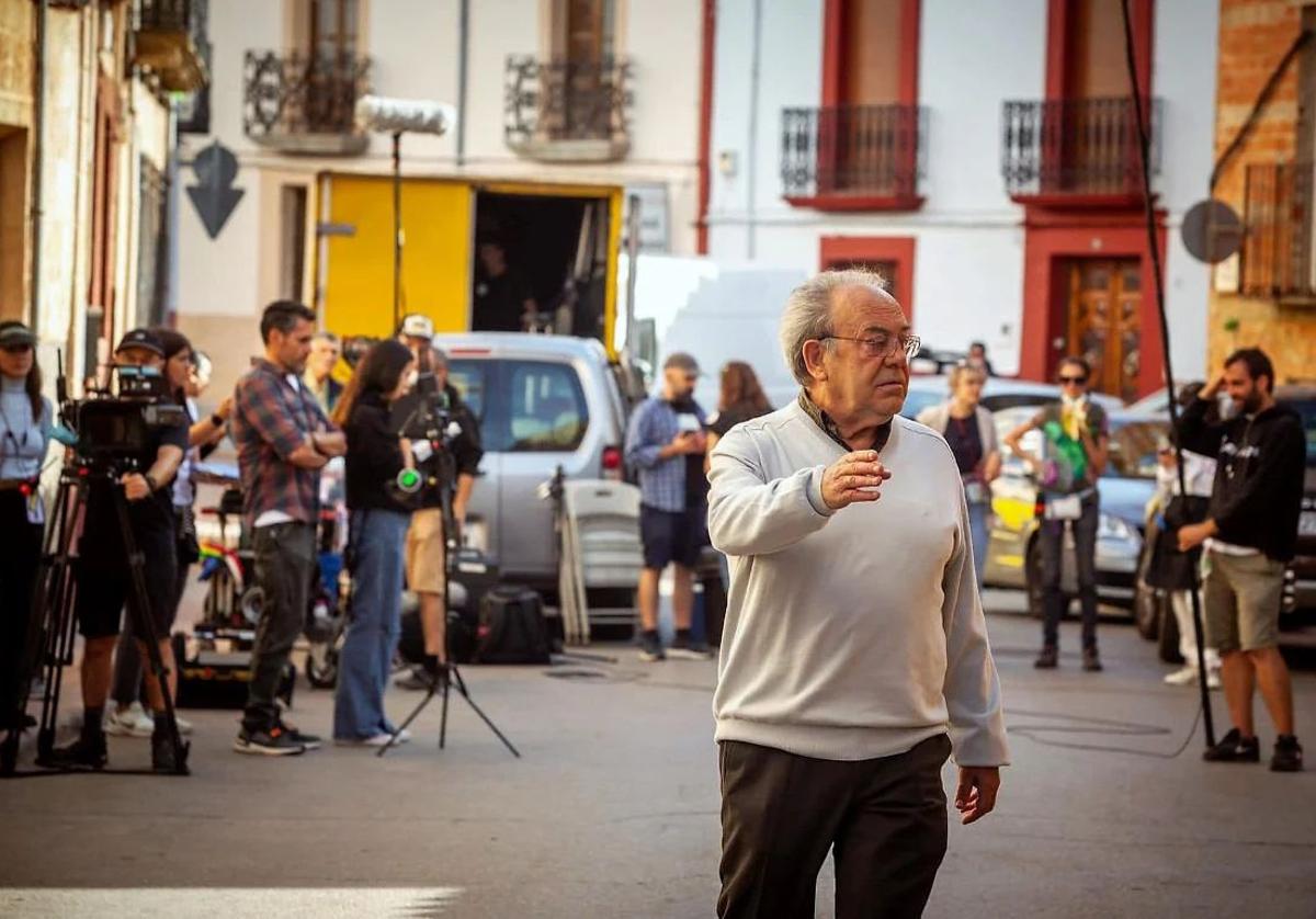 Tito Valverde, durante el rodaje de 'Camino de la suerte', película que presentará Amada Santos en Alcalá la Real.