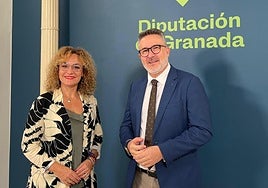 La vicepresidenta de la institución y diputada de Turismo, Marta Nievas, y el diputado de Desarrollo, Antonio Díaz.